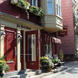Au Petit Canadá